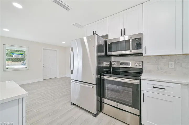 3844 Marvaez St, Fort Myers Fl 33901
