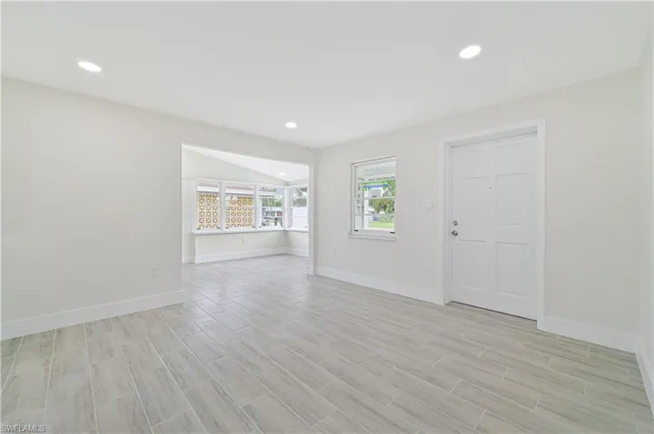 3844 Marvaez St, Fort Myers Fl 33901