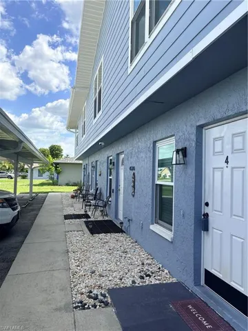 4520 Sw 8th Pl 4, Cape Coral, Florida 33914