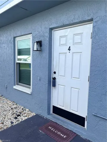 4520 Sw 8th Pl 4, Cape Coral, Florida 33914
