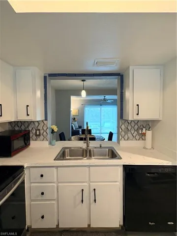 4520 Sw 8th Pl 4, Cape Coral, Florida 33914