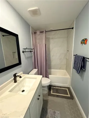4520 Sw 8th Pl 4, Cape Coral, Florida 33914