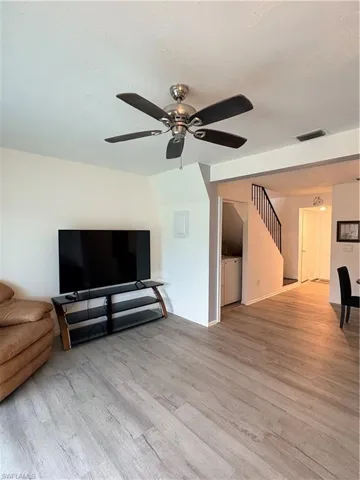 4520 Sw 8th Pl 4, Cape Coral, Florida 33914