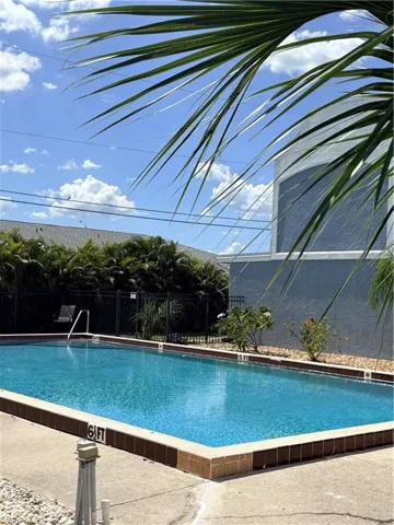 4520 Sw 8th Pl 4, Cape Coral, Florida 33914