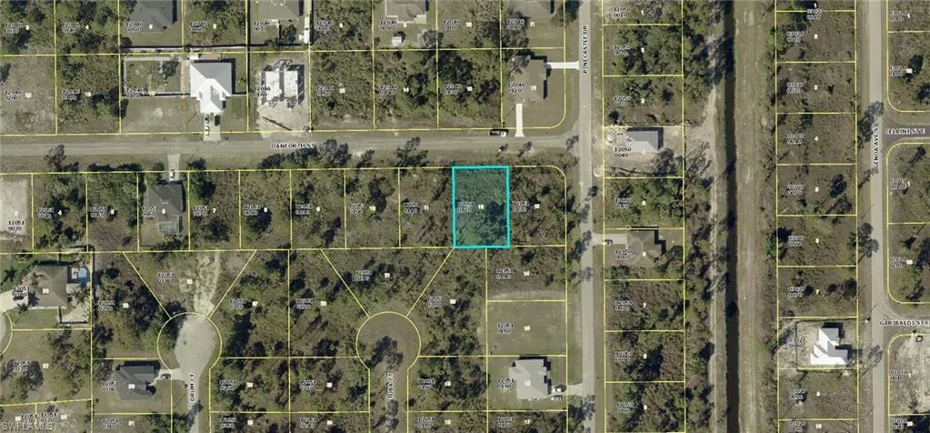 1050 Danforth St, Lehigh Acres, Florida 33974