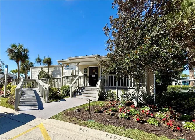 263  Bass  LN, Naples, FL 34114