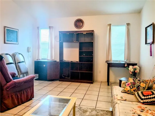 212  Lanyard  PL, Lehigh Acres, FL 33936