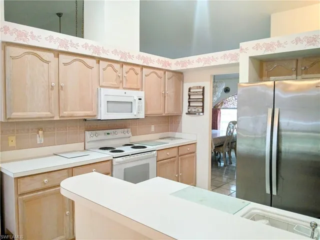 212  Lanyard  PL, Lehigh Acres, FL 33936