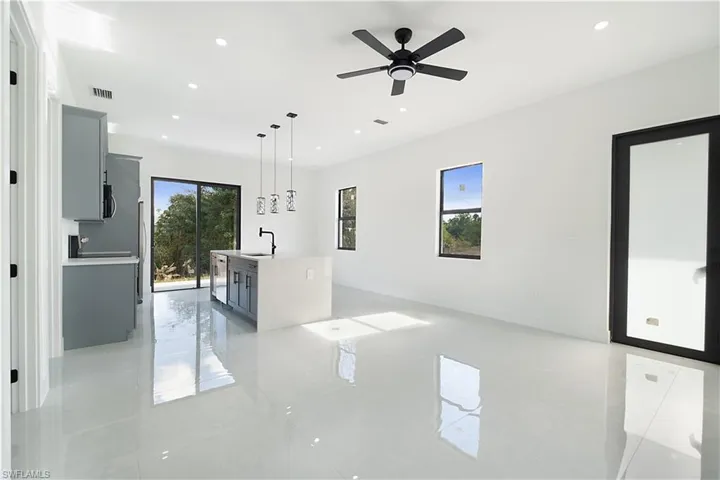 Example of a similar build, finishing may be slightly different.