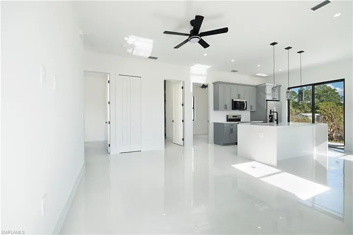 Example of a similar build, finishing may be slightly different.