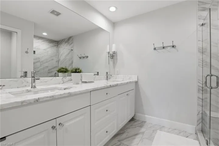 14811 Sterling Oaks Dr, Naples, Florida 34110