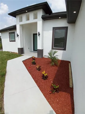 814  5th  AVE, Lehigh Acres, FL 33972
