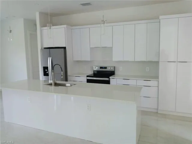814  5th  AVE, Lehigh Acres, FL 33972