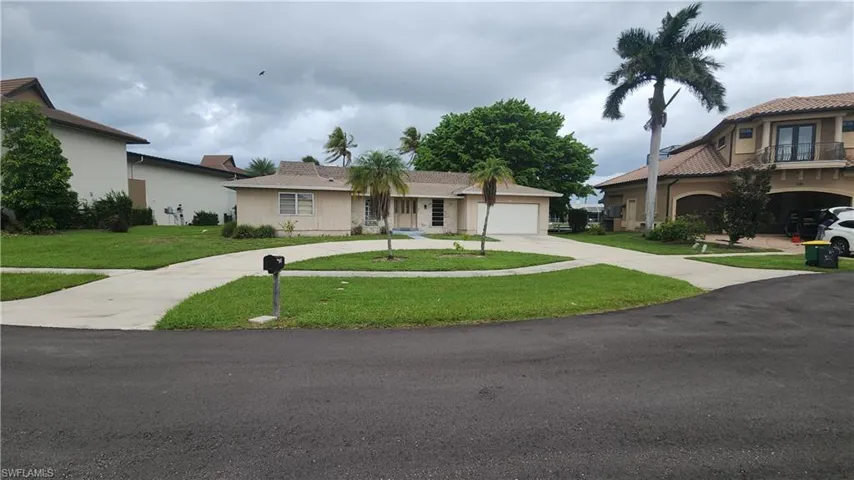 514 Antilles Ct, Marco Island, Florida 34145