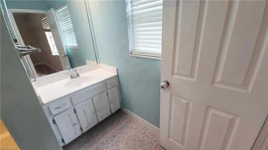 514 Antilles Ct, Marco Island, Florida 34145