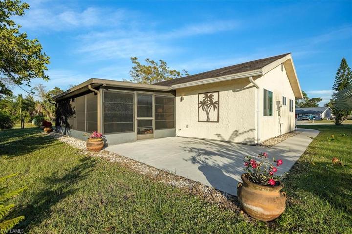 2018  Lighthouse  CT, Labelle, FL 33935