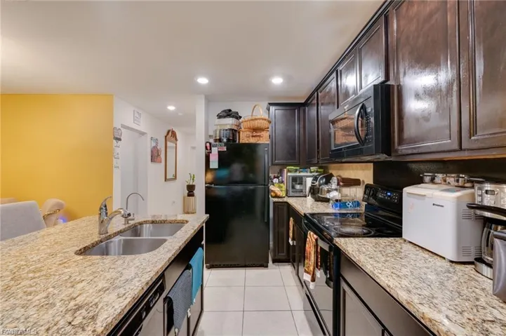 824  Umber  DR, Fort Myers, FL 33913