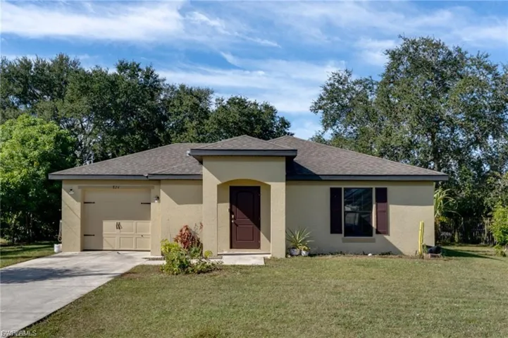 824  Umber  DR, Fort Myers, FL 33913