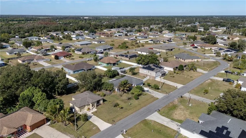 824  Umber  DR, Fort Myers, FL 33913