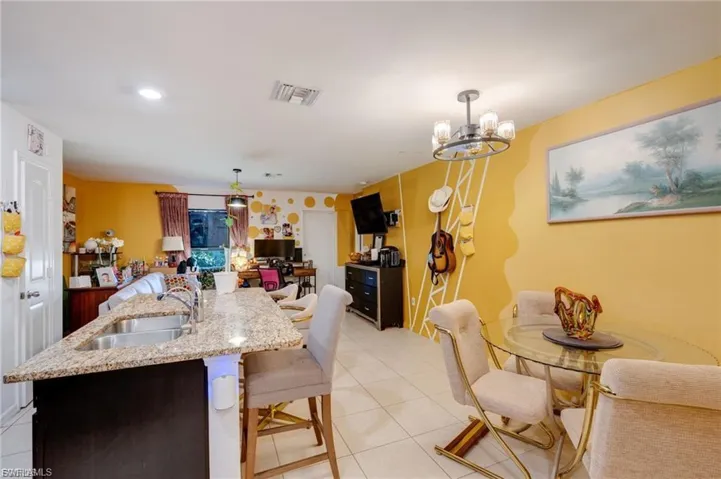 824  Umber  DR, Fort Myers, FL 33913