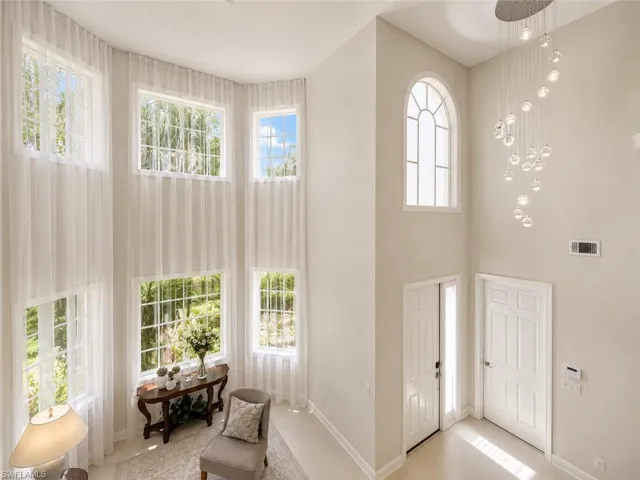 12667 Biscayne Ct, Naples, Florida 34105