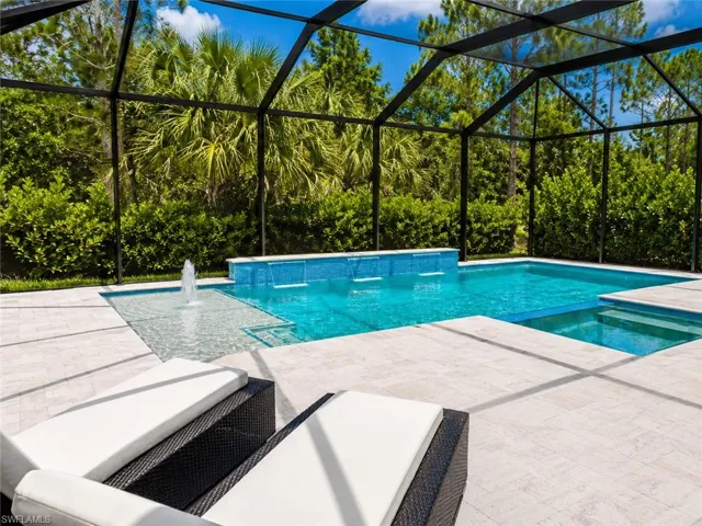12667 Biscayne Ct, Naples, Florida 34105