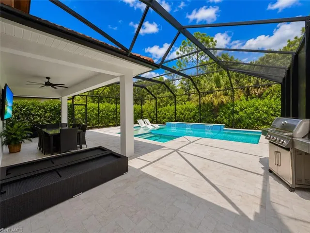 12667 Biscayne Ct, Naples, Florida 34105