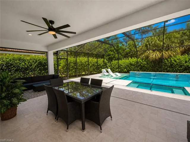 12667 Biscayne Ct, Naples, Florida 34105