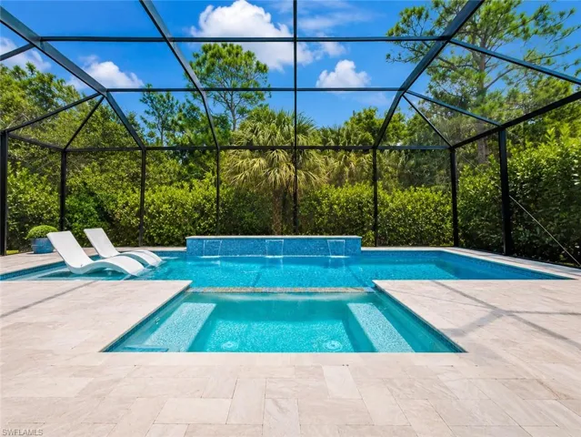 12667 Biscayne Ct, Naples, Florida 34105