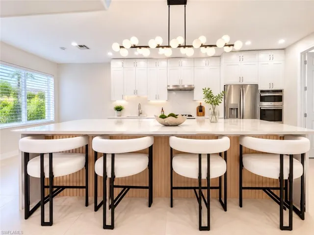 12667 Biscayne Ct, Naples, Florida 34105