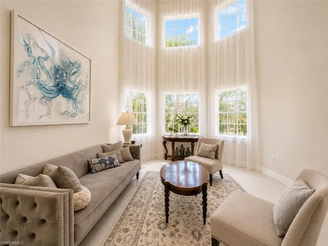 12667 Biscayne Ct, Naples, Florida 34105