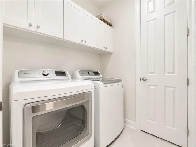12667 Biscayne Ct, Naples, Florida 34105