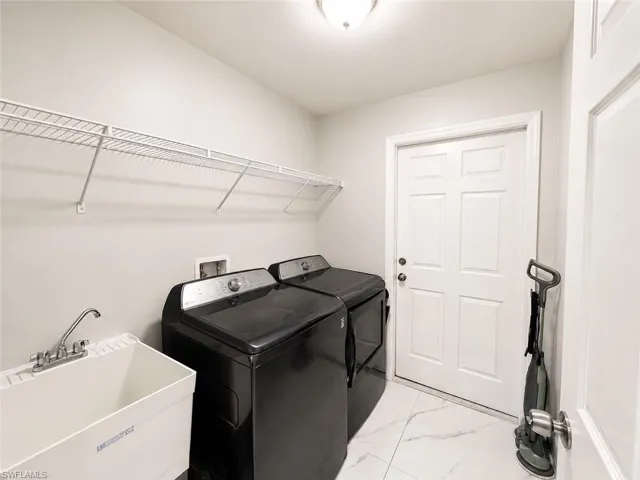 4017  7TH SW ST, Lehigh Acres, FL 33976