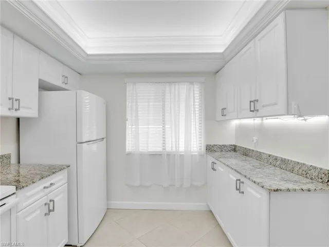 1600  Misty Pines  CIR, Naples, FL 34105