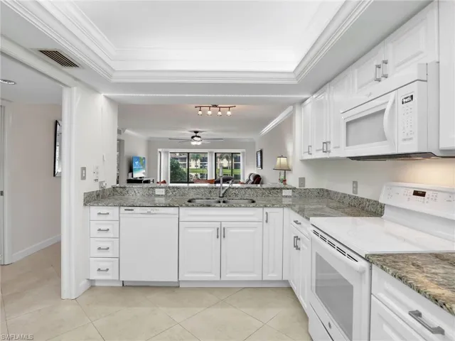 1600  Misty Pines  CIR, Naples, FL 34105