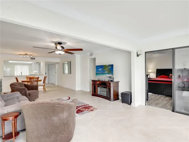 1600  Misty Pines  CIR, Naples, FL 34105