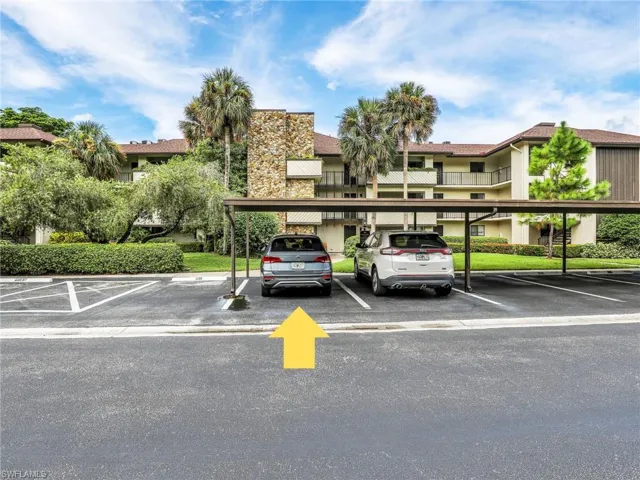 1600  Misty Pines  CIR, Naples, FL 34105