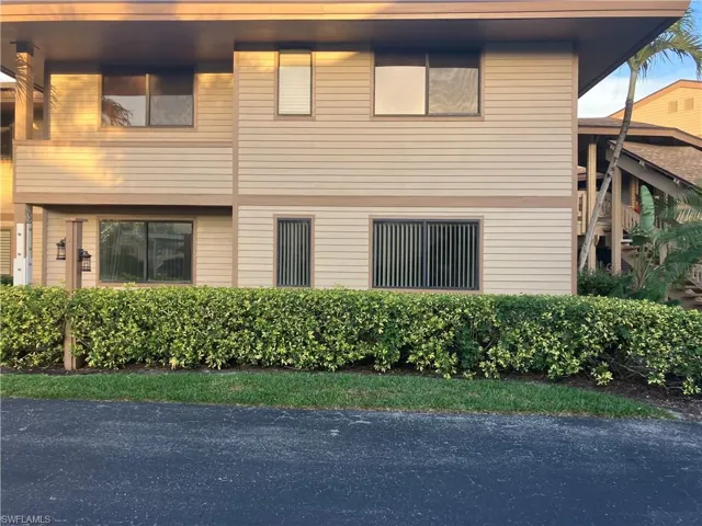 64 4th St D106, Bonita Springs, Florida 34134