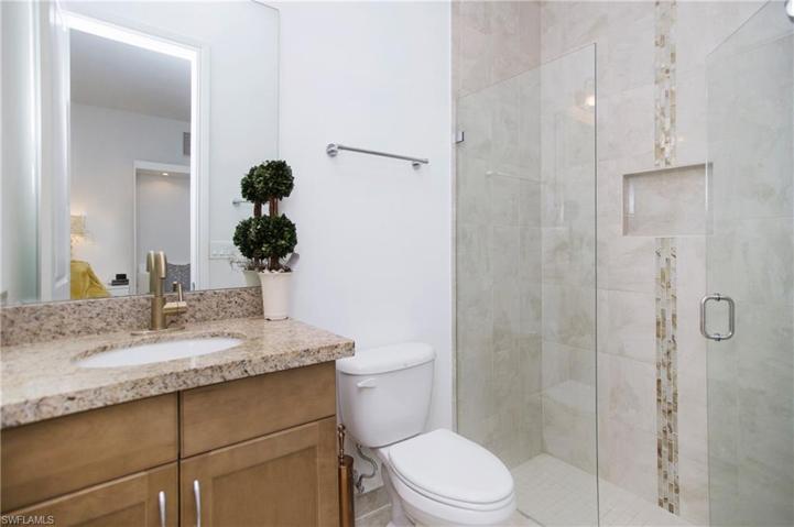 Ensuite to Bedroom 2