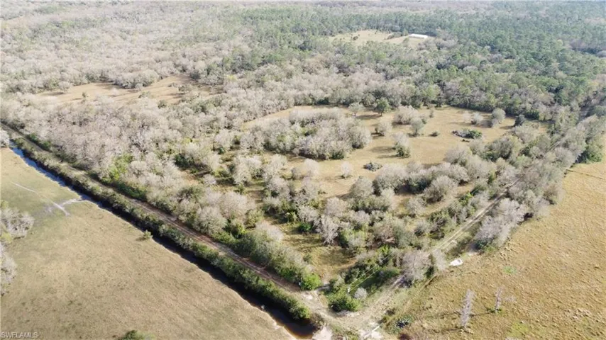 28420  Mullet  RD, Labelle, FL 33935