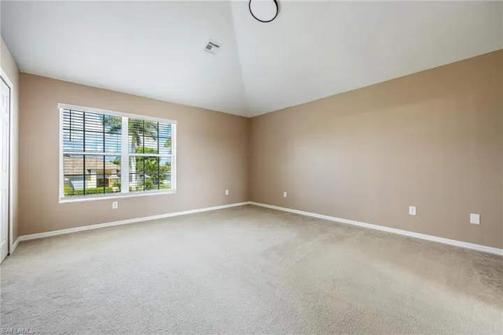 1909 SE 5th  PL, Cape Coral, FL 33990