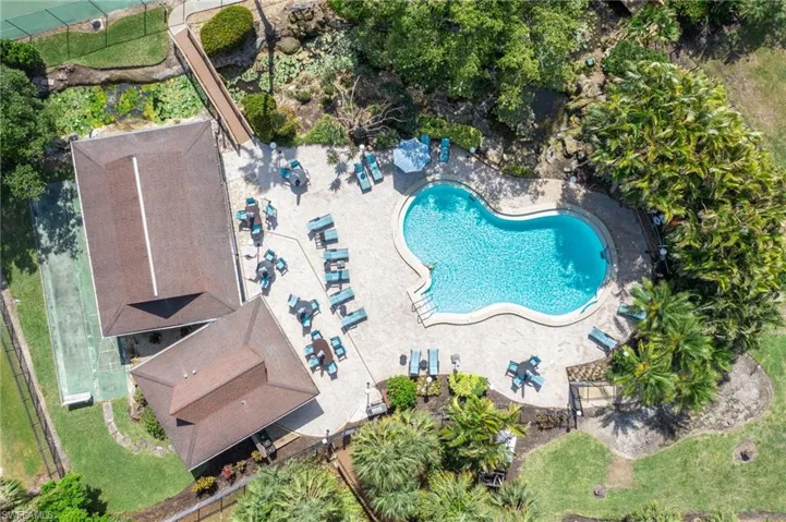 Pool + XL Community rec room