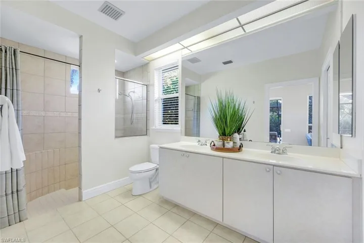 Casita Bathroom