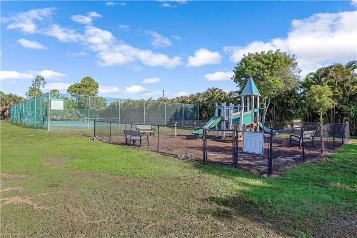 6055  Perthshire  LN, Fort Myers, FL 33908