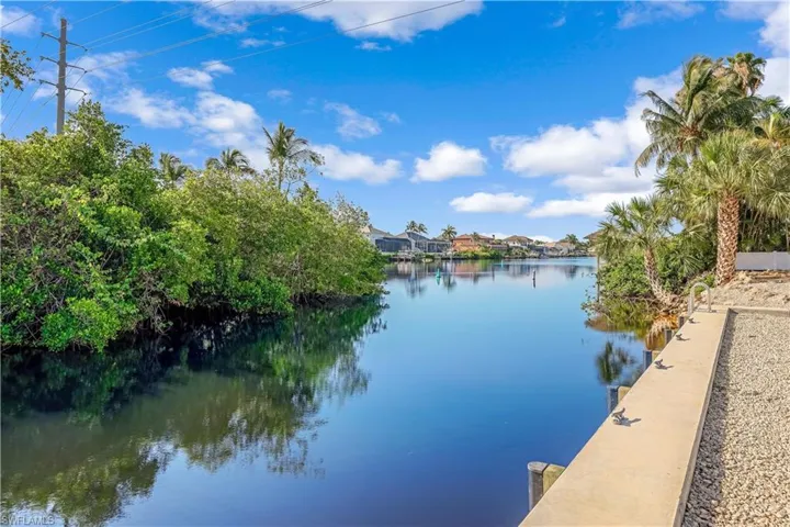 6055  Perthshire  LN, Fort Myers, FL 33908