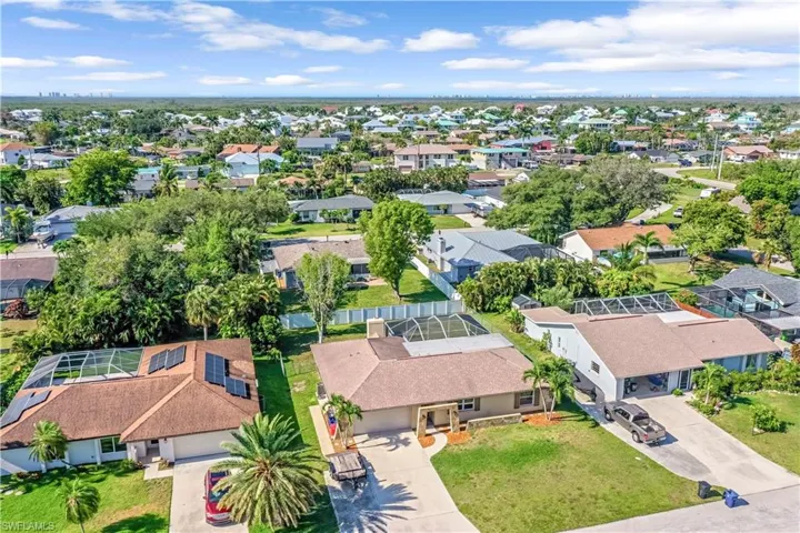 6055  Perthshire  LN, Fort Myers, FL 33908