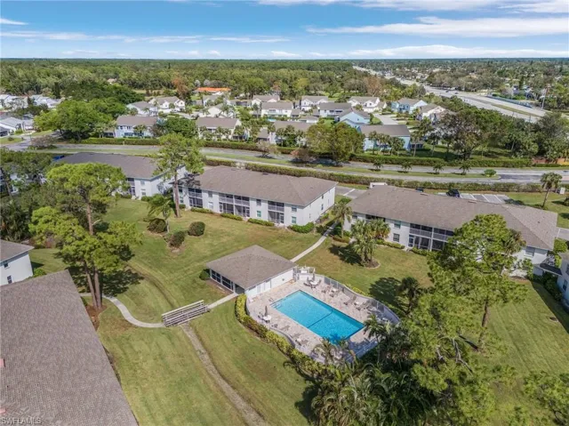 1490  Churchill  CIR, Naples, FL 34116
