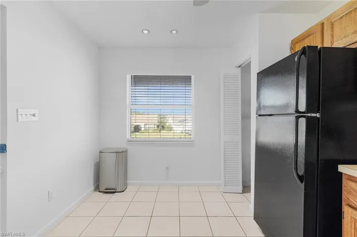 1490  Churchill  CIR, Naples, FL 34116