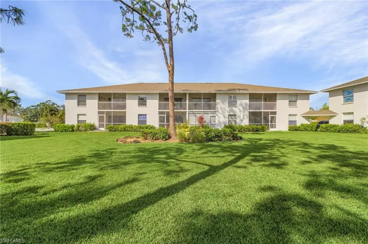 1490  Churchill  CIR, Naples, FL 34116