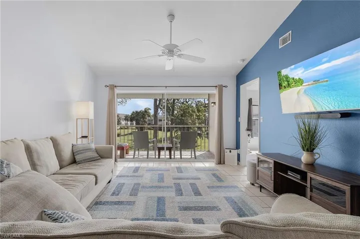 1490  Churchill  CIR, Naples, FL 34116